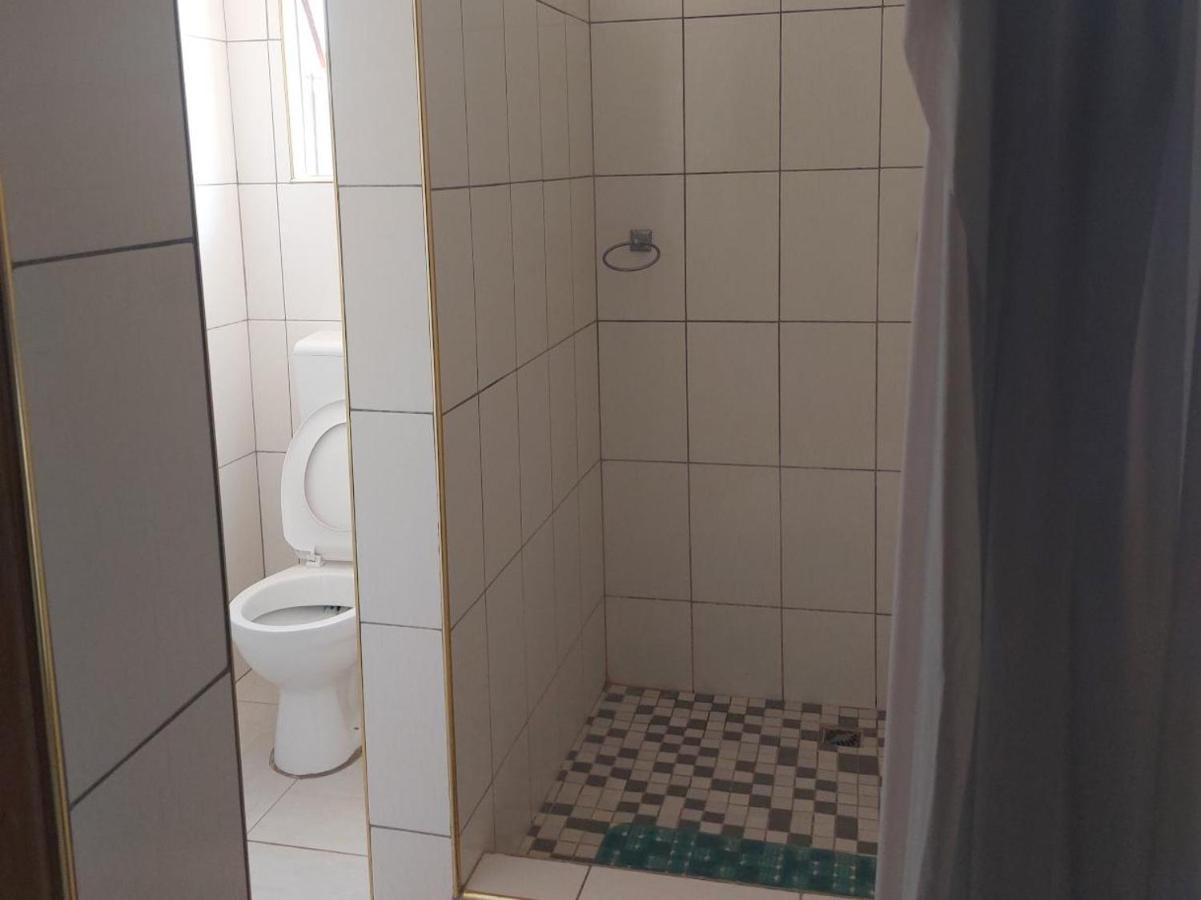 P Wake Guesthouse Opuwo Szoba fotó
